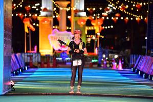 BIB: 106
                            <button type="button" onclick="openModal(21873192)" class="btn btn-primary btn-sm float-right btn-popup" data-toggle="modal" data-target=".modal-high-quality">
                        <i class="fas fa-shopping-cart"></i> Add to Cart
                    </button>
                                            <button type="button" onclick="isThisMe(21873192, true)" class="btn btn-success btn-sm float-right btn-popup btn-isme hidden" data-toggle="tooltip" data-placement="bottom" title="นี่คือรูปของคุณใช่ไหม คลิกที่นี่เพื่อเอาเข้าอัลบั้ม">
                        <i class="fas fa-plus"></i> Add to album
                    </button>
                    <button type="button" onclick="isThisMe(21873192, false)" class="btn btn-warning btn-sm float-right btn-popup btn-isnotme hidden">
                        <i class="fas fa-ban"></i> Remove from album
                    </button>